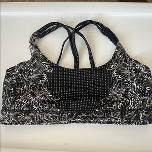 Lululemon Athletica Black and White Patterned Energy Sports Bra